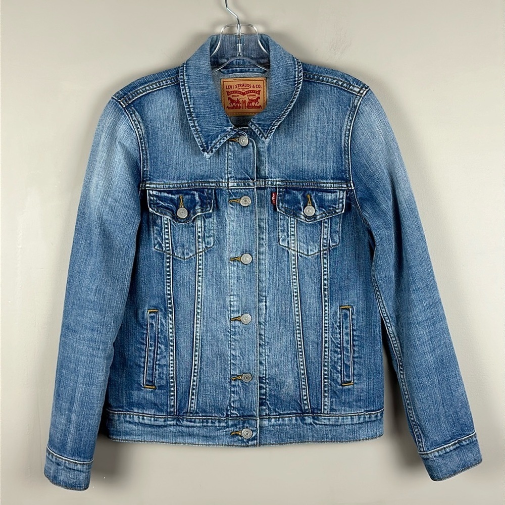 Levi’s Denim Fitted Trucker Jacket Size S